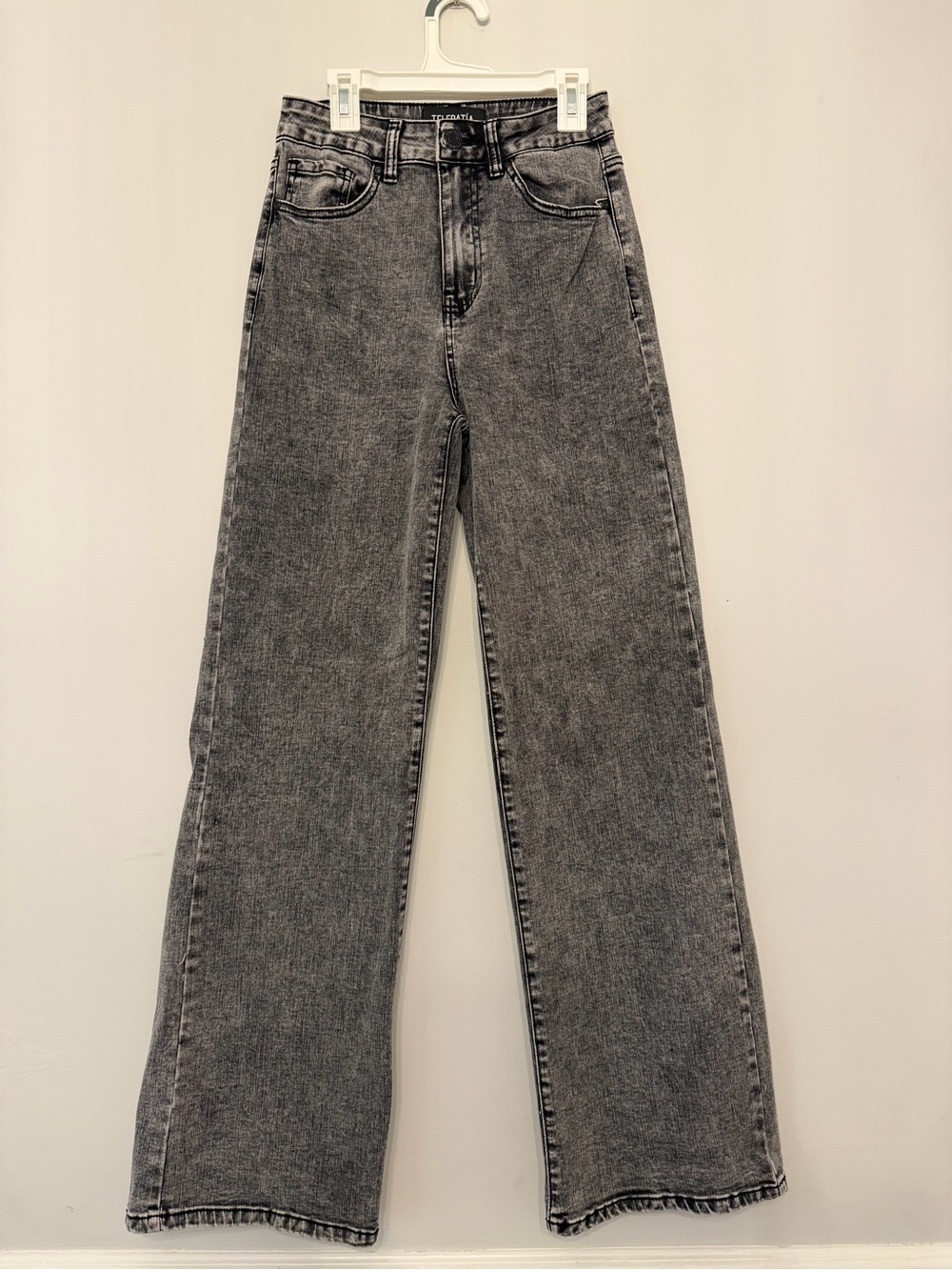 High-Rise Wide Leg Jeans in Washed Black -